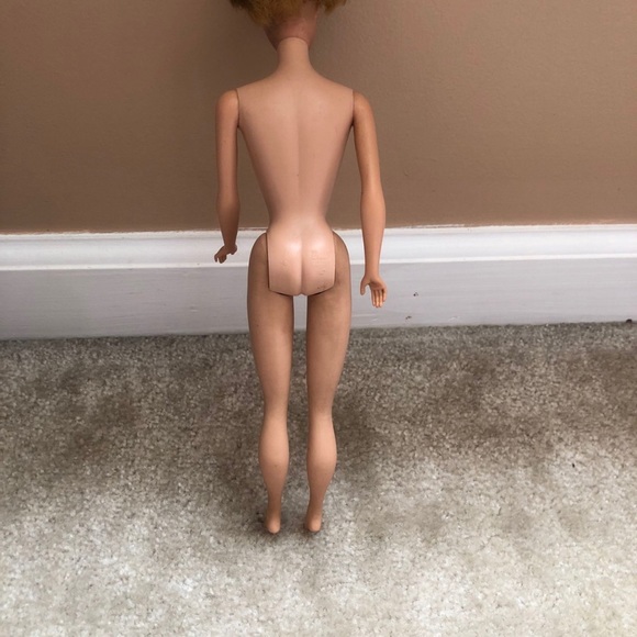 *VINTAGE* Original 1961 Bubble Cut Barbie - Picture 7 of 11